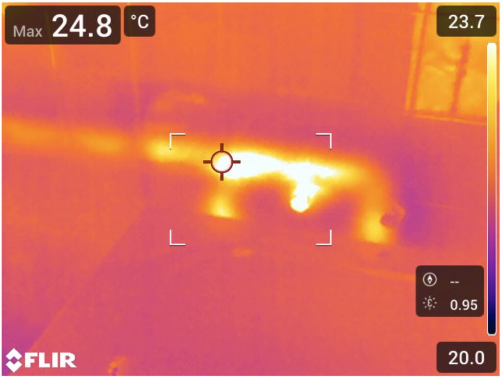 Individuazione perdita acqua in un miscelatore a servizio di una vasca da bagno